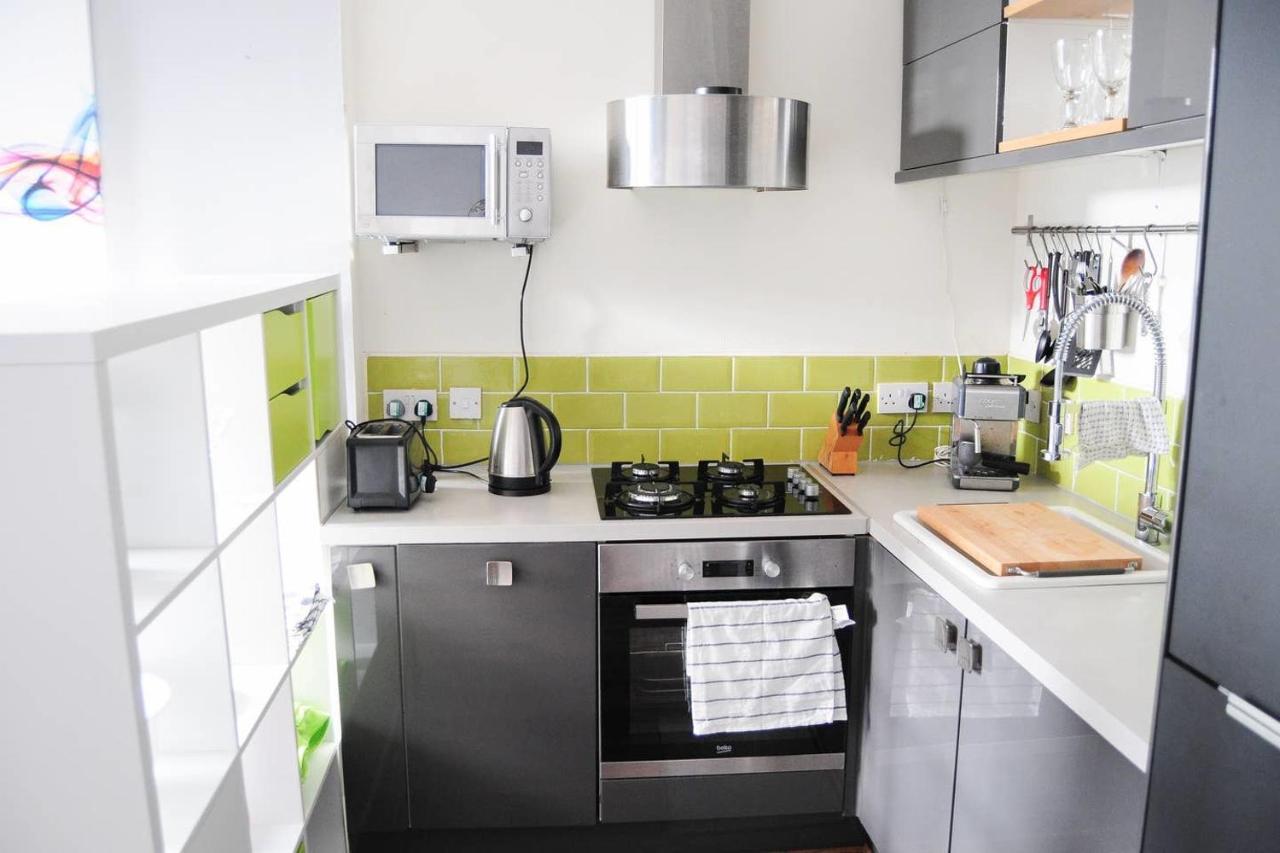Glasgow Apartment Transport Links & Street Parking Esterno foto
